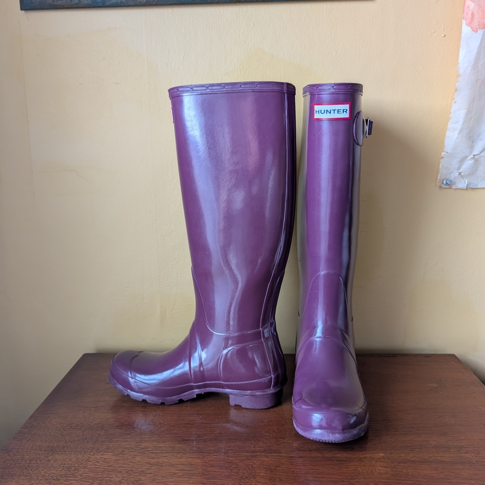 Hunter Purple Rain Boots 4M/5F
